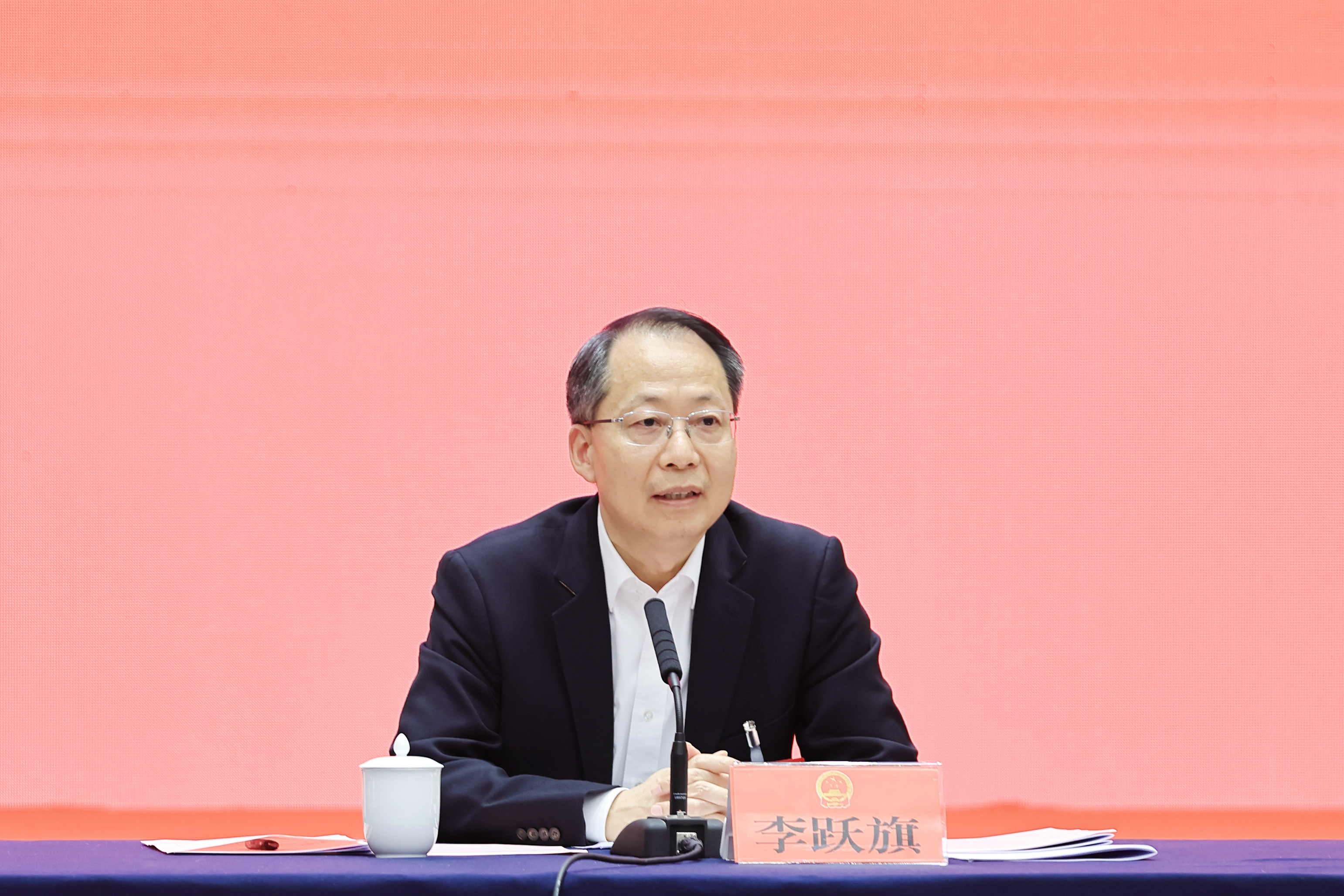 李躍旗參加臺州市六屆人大四次會議玉環(huán)代表團(tuán)審議討論政府工作報告